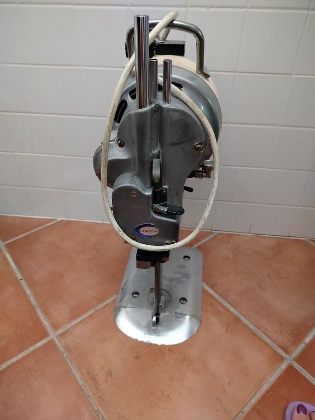 Maquina cortar telas