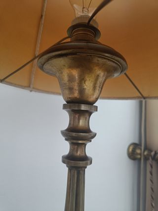 Lámpara francesa en bronce patinado
