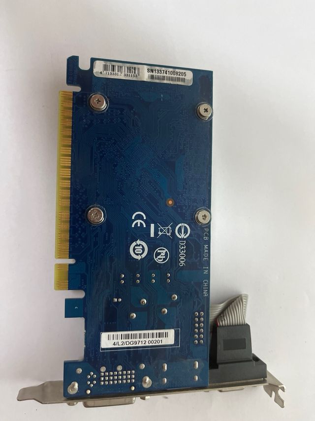 Tarjeta gráfica GIGABYTE N210 Sl