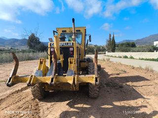 MOTONIVELADORA CATERPILLAR 140G