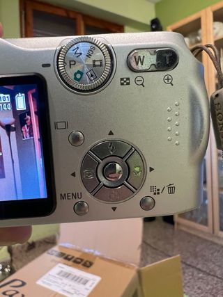 Camara de fotos digital SONY