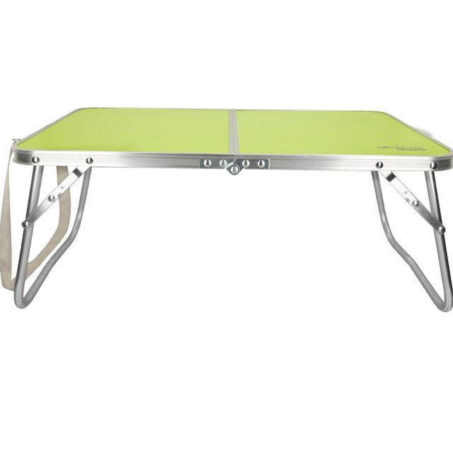 Mesa de camping portátil nueva 