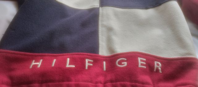 TOMMY HILFINGER