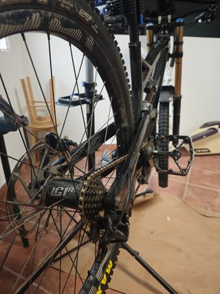 YT TUES PRO RACE Carbon