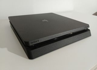 PS4 Slim 1 Tb ¡¡AÚN CON GARANTÍA!!