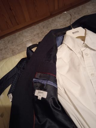 Traje Hugo Boss lino niño azul marino 
