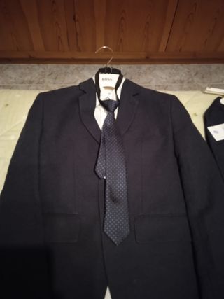 Traje Hugo Boss lino niño azul marino 
