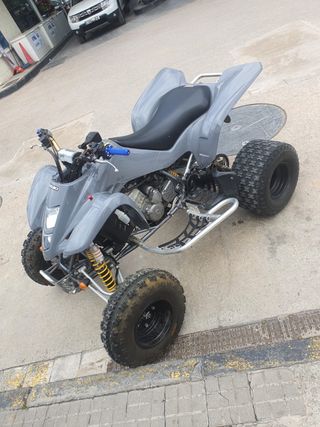 Suzuki ltz400