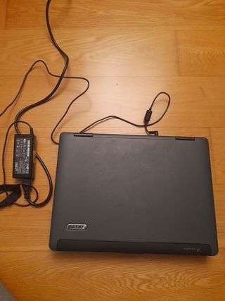 Portátil Acer TravelMate 5720