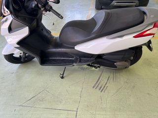 Kymco superdink 300i