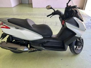 Kymco superdink 300i