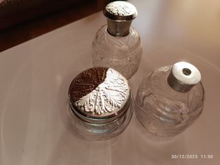 Juego antiguo de tocador cristal tallado