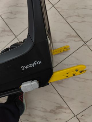 Maxi Cosi más base Isofix para coche