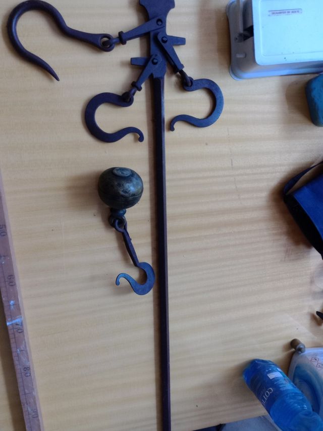 Antica bilancia in ferro