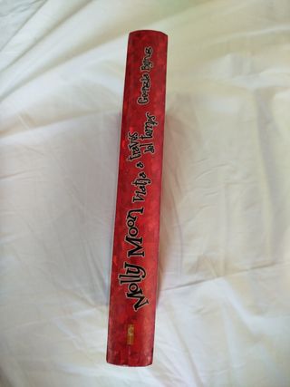 Molly Moon Viaja a través del tiempo