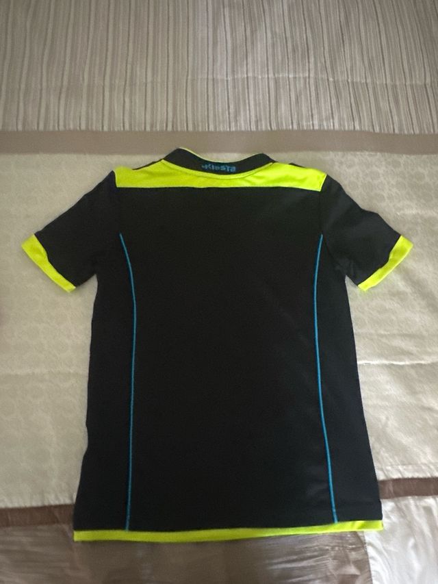 Camiseta Decathlon talla 10 años