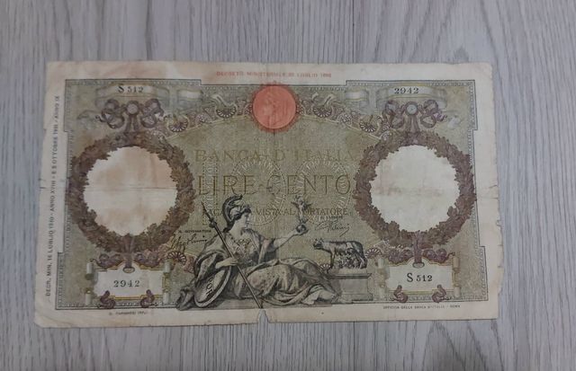 Banconota cento lire vintage