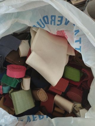 Canete' rimanenze di vari colori