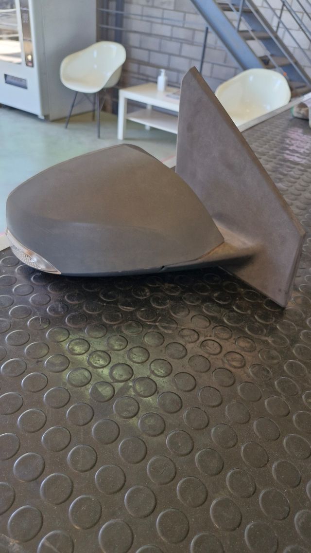 Retrovisor derecho Megane 3