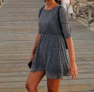 Vestido fluido de manga larga