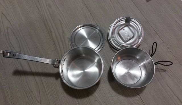 Gavetta militaria e fornelletto da campo