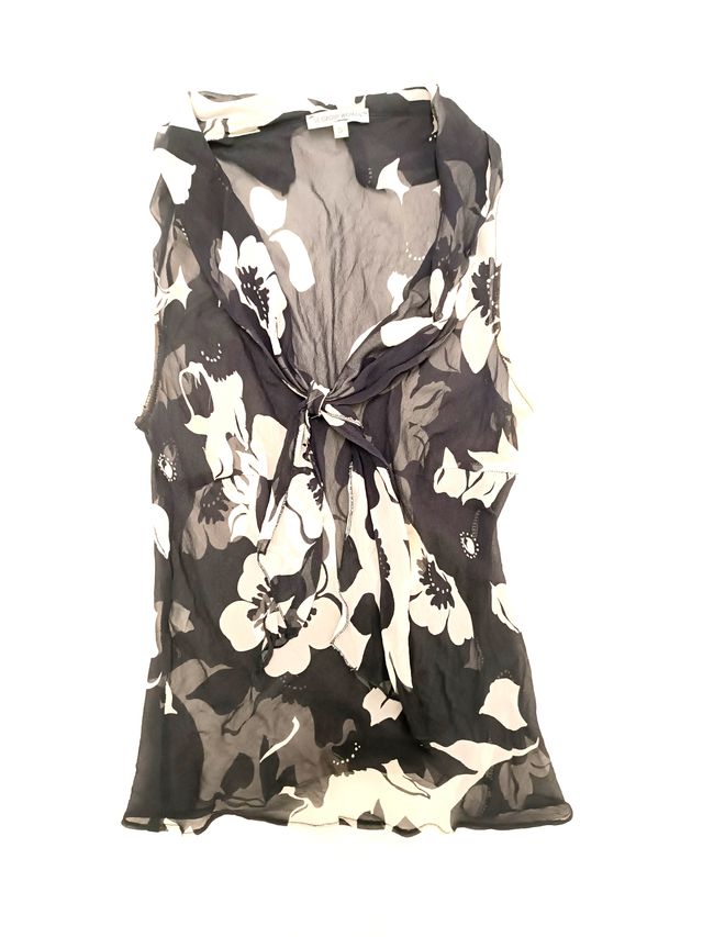 Top donna in seta, design floreale, bianco e nero