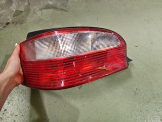 Piloto trasero citroen saxo vts