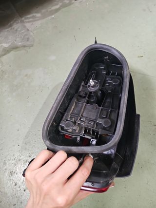 Piloto trasero citroen saxo vts