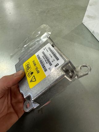 Centralita airbag 89170-08210 B0 011 04680
