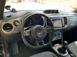 Volkswagen Beetle 2013