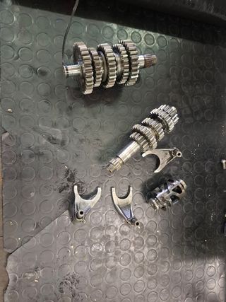 Despiece Piñones eje caja cambios yamaha yzf 250