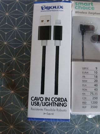 Cavo usb, charger e wireless earphone