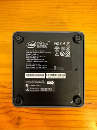 Intel NUC 10 Core i3