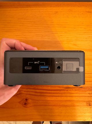 Intel NUC 10 Core i3