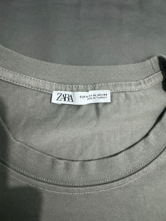 Camiseta zara