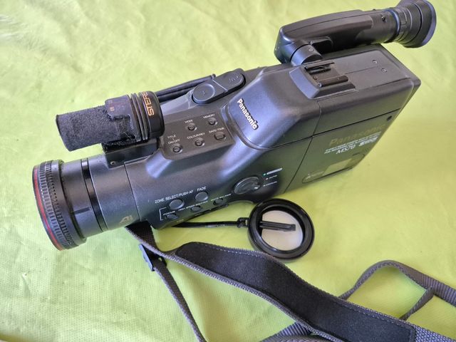 Cámara Panasonic MS70