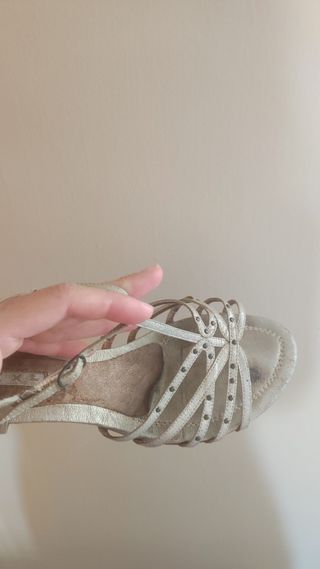 Sandalias abiertas tacón 