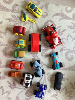 OPORTUNIDAD LOTE DE COCHES DE JUGUETE CAJA REGALO