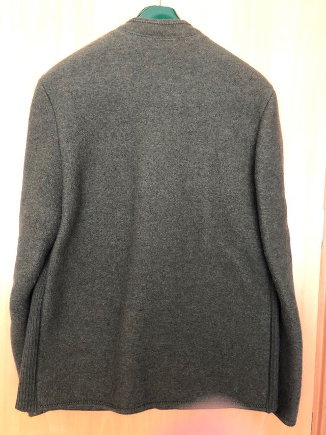 Chaqueta de lana virgen