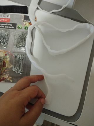 Confezione Spille da Balia e Velcro