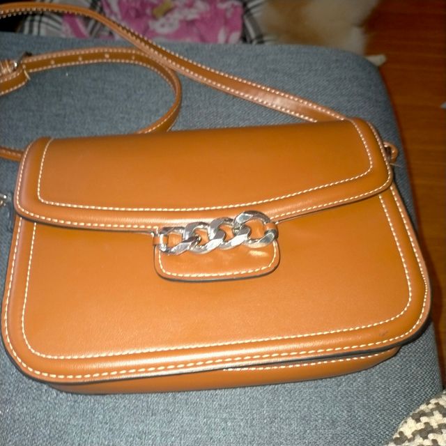 Bolso de Stradivarius