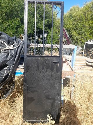 PUERTA DE HIERRO MAZIZO