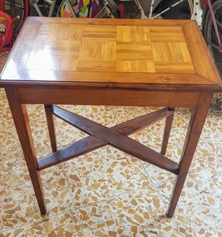 Tavolinetto antico restaurato