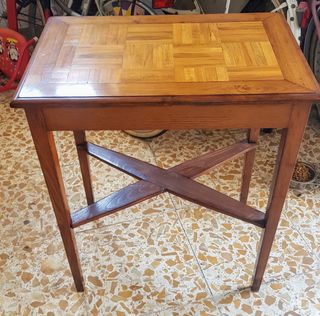 Tavolinetto antico restaurato