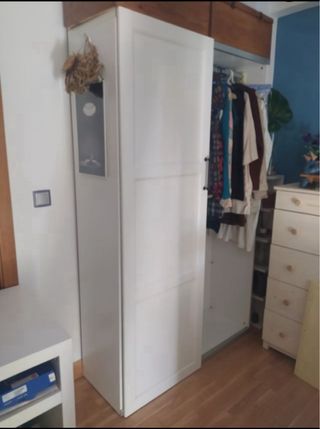 Armario blanco en perfecto estado