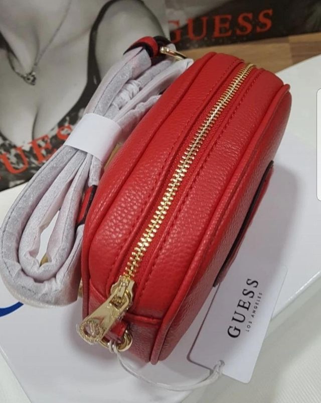 Riñonera ,bandolera guess