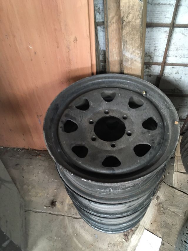 Llantas nissan patrol o terrano 2