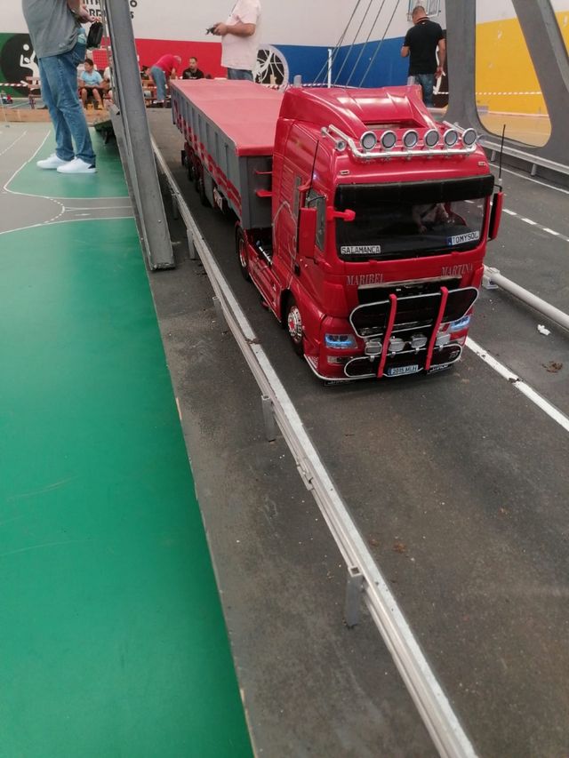 Remolque chatarrera tamiya 1:14