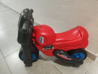 Moto niño feber