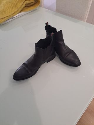 Botines negros